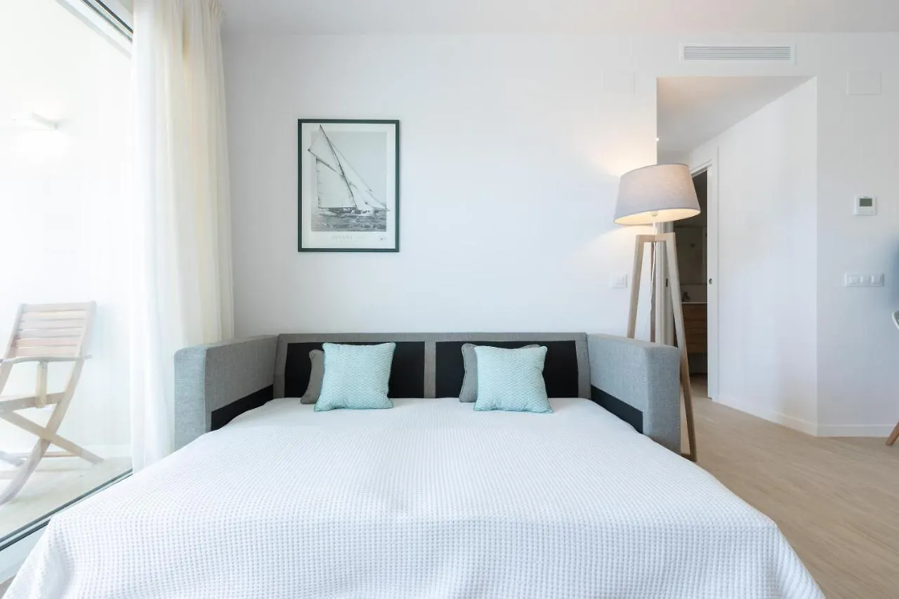 M A R I V E N T Suite With Bathroom And Terrace 50 M2 Roses Espagne