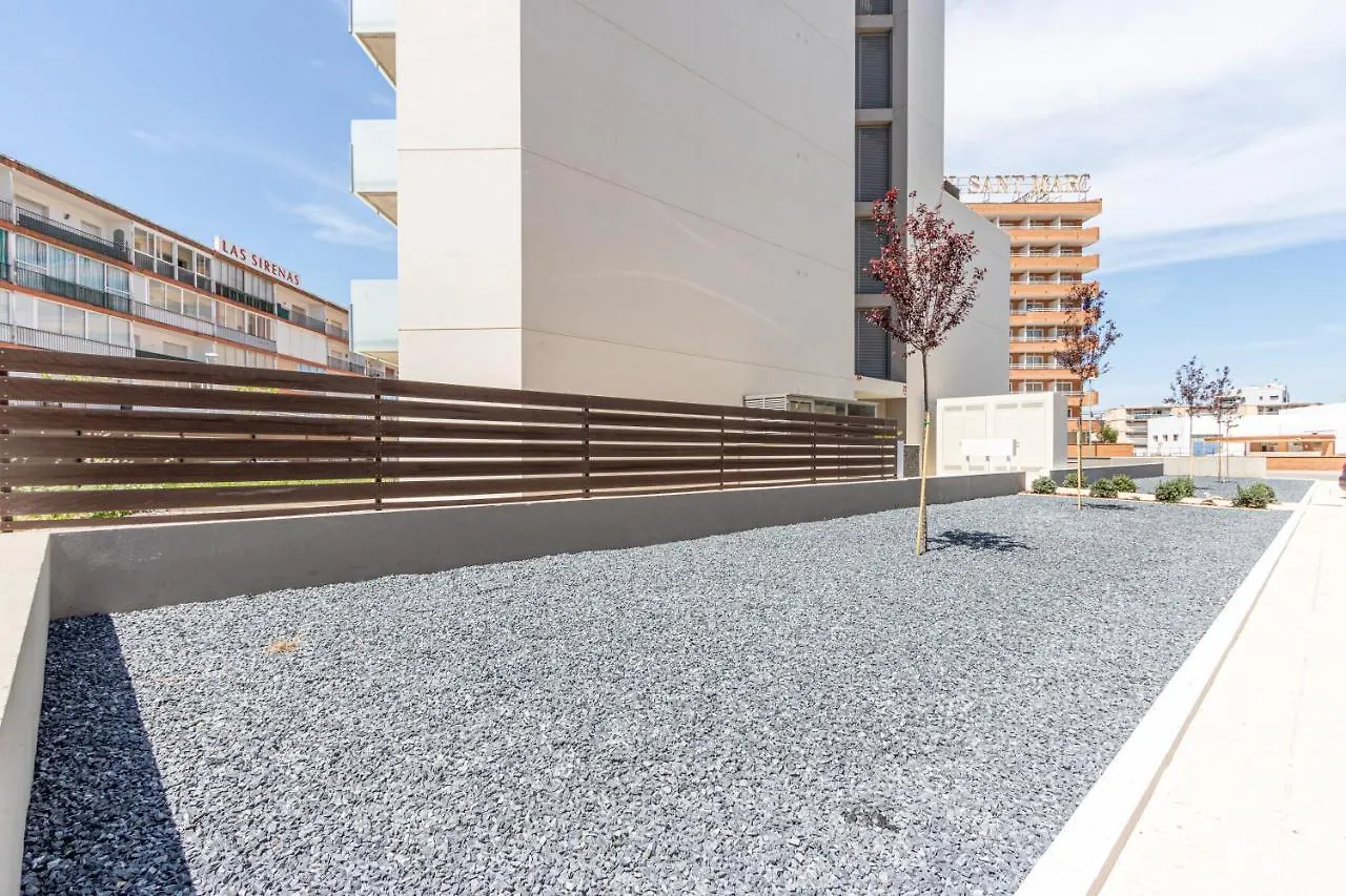 M A R I V E N T Suite With Bathroom And Terrace 50 M2 Roses Appartement