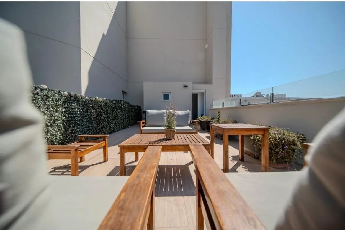 Appartement M A R I V E N T Suite With Bathroom And Terrace 50 M2 Roses