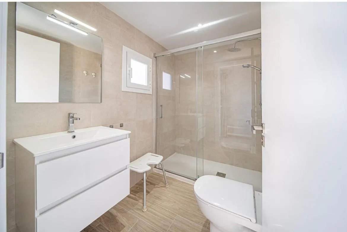 M A R I V E N T Suite With Bathroom And Terrace 50 M2 罗萨斯